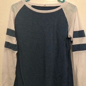 Long sleeve tee